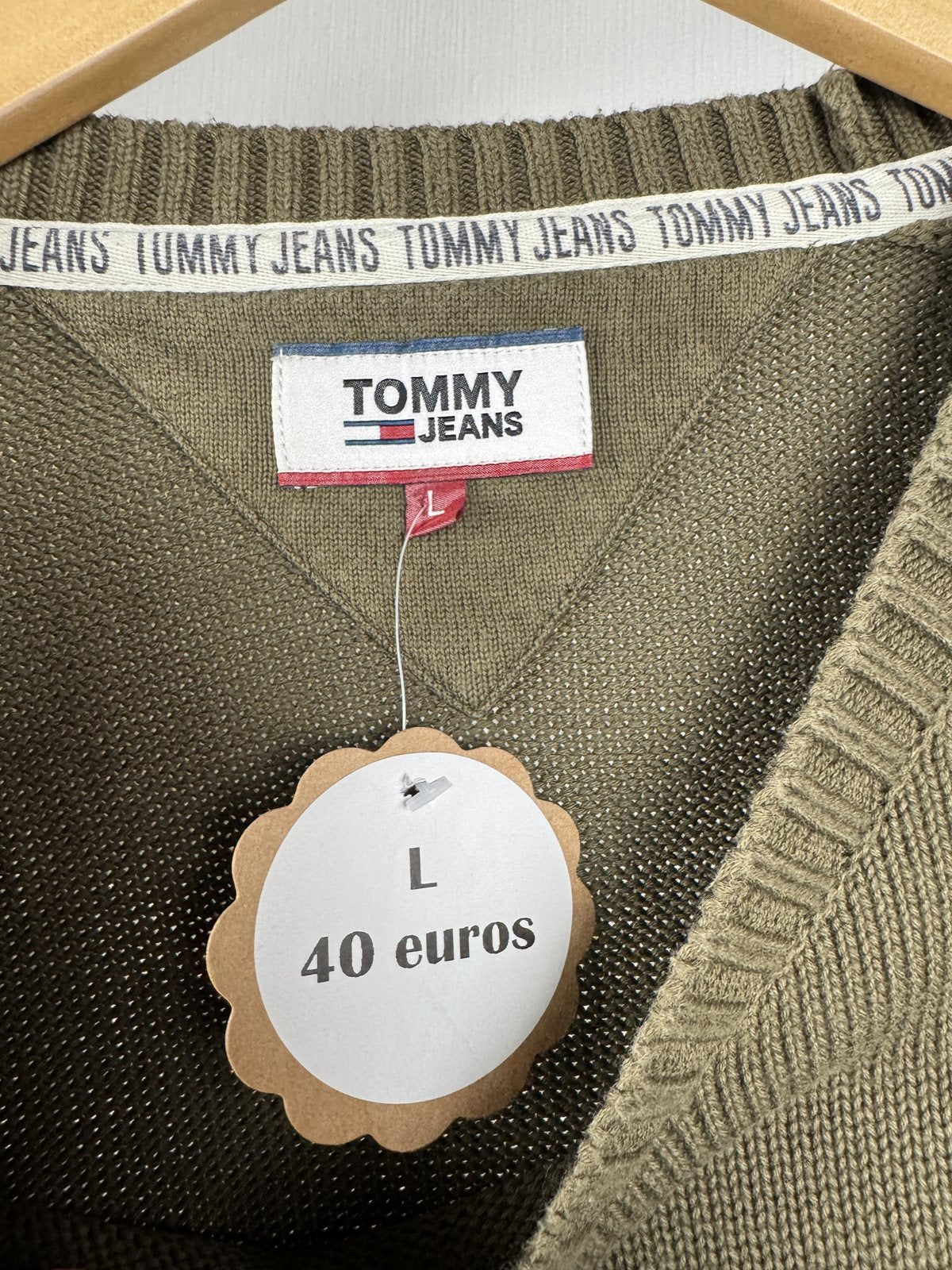 Pull Tommy Jeans kaki bandes logo