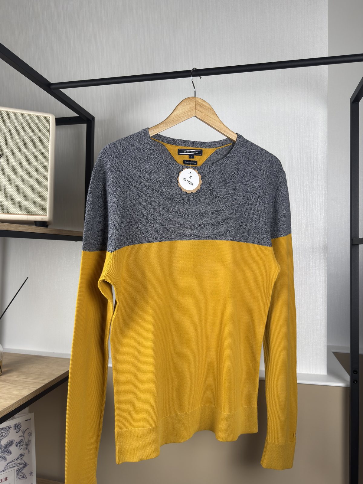 Pull Tommy Hilfiger gris et moutarde