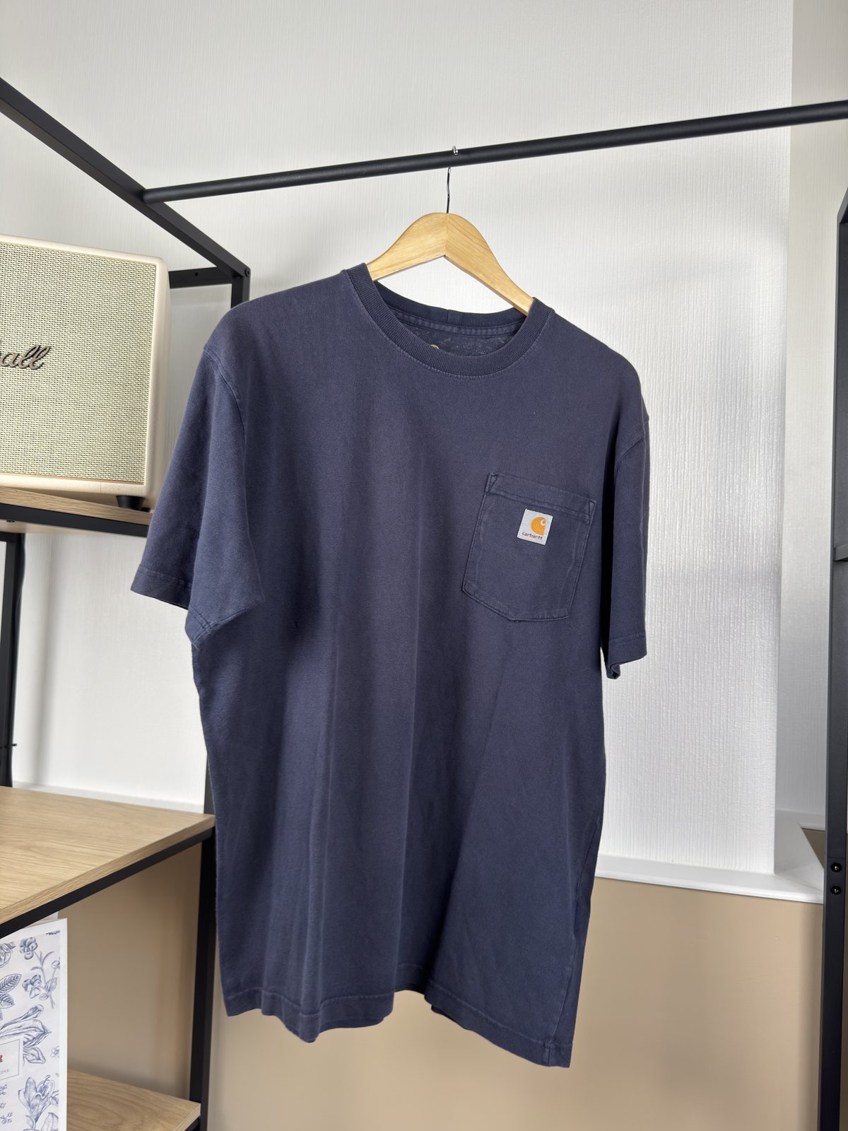 T-shirt Carhartt marine à poche imprimé dos