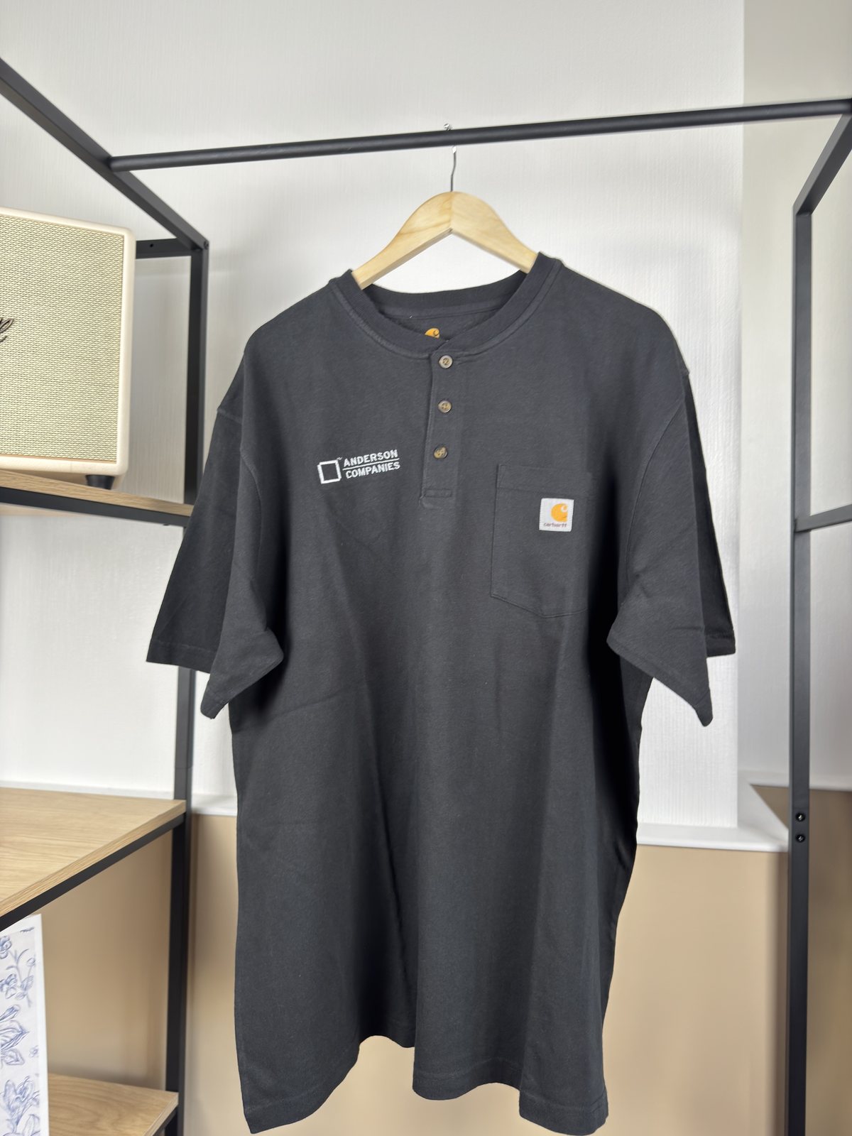 T-shirt henley Carhartt noir à poche